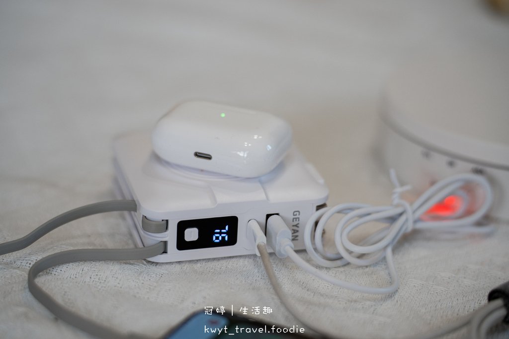 多功能行動電源推薦-GEYAN格衍萬用行動電源多功能五合一行動電源-大容量行動電源-自帶線行充-無線充電-人氣行動電源-21.jpg