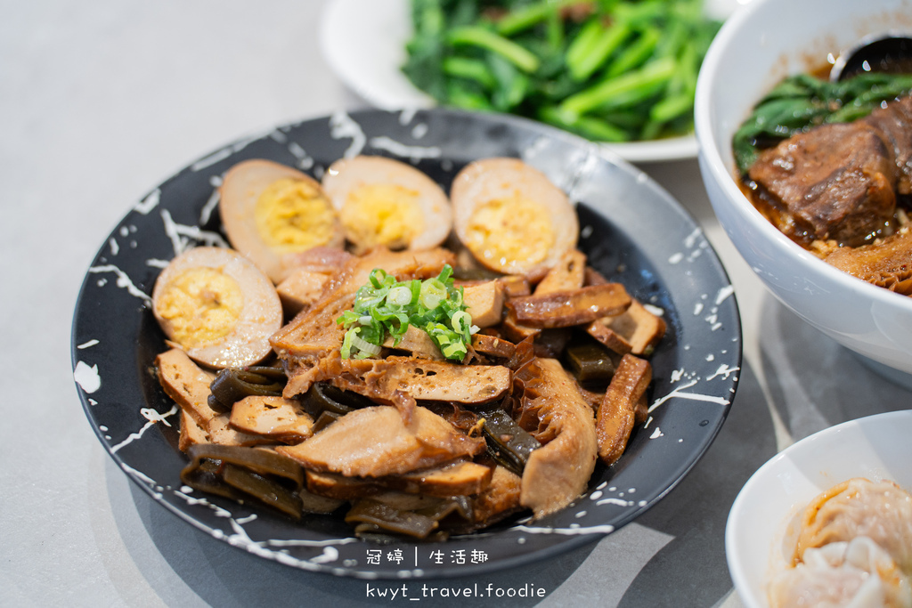 【天東86牛肉麵永吉店】一口入魂極嫩牛!平價市政府美食,爆肉