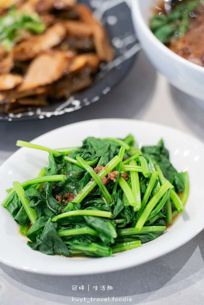 【天東86牛肉麵永吉店】一口入魂極嫩牛!平價市政府美食,爆肉