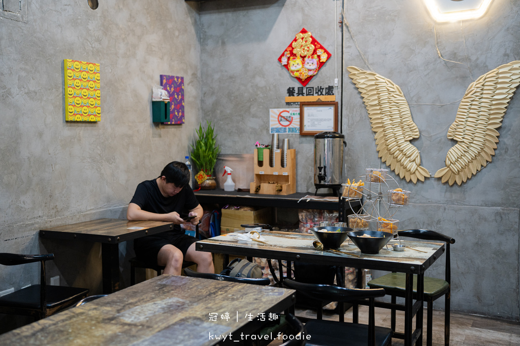 【毅愘萊鍋燒】銅板價爆料鍋燒!嘉義東區美食,大骨熬湯醇香好喝