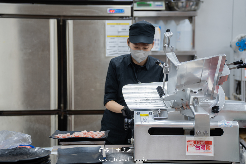 【橘子火鍋嘉義店】豪華海陸套餐好澎派，嘉義火鍋推薦，波士頓龍