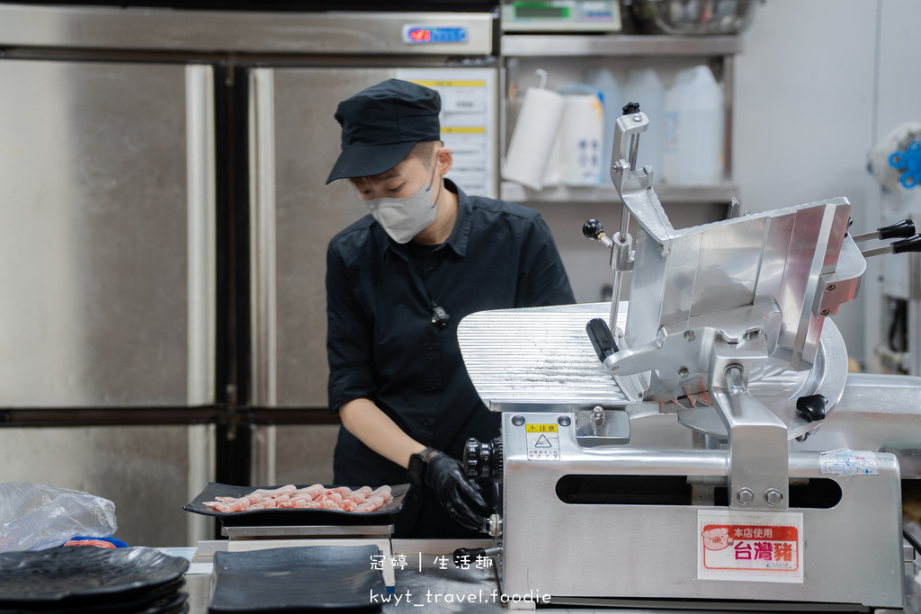 【橘子火鍋嘉義店】豪華海陸套餐好澎派，嘉義火鍋推薦，波士頓龍