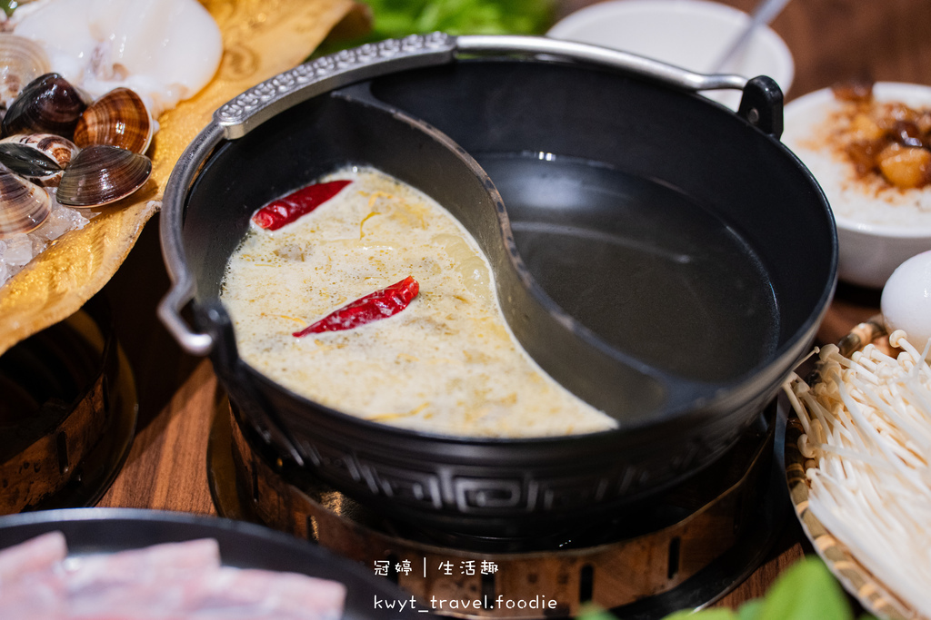 【燒瓶子大肆の鍋彰化店】熔岩肉肉山超吸睛！彰化火鍋吃到飽，3