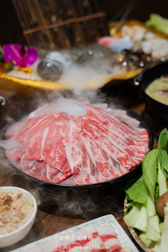 【燒瓶子大肆の鍋彰化店】熔岩肉肉山超吸睛！彰化火鍋吃到飽，3