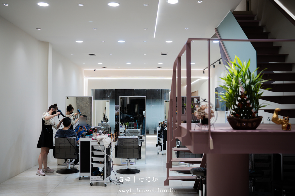 【Virus hair salon 24H 勤美概念店】跟著