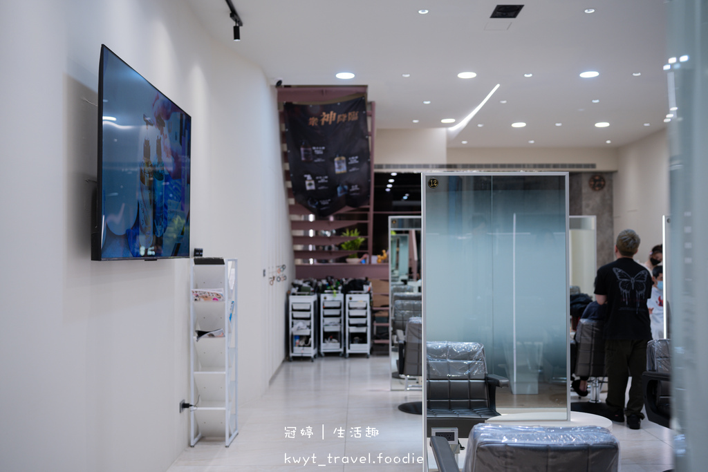 【Virus hair salon 24H 勤美概念店】跟著