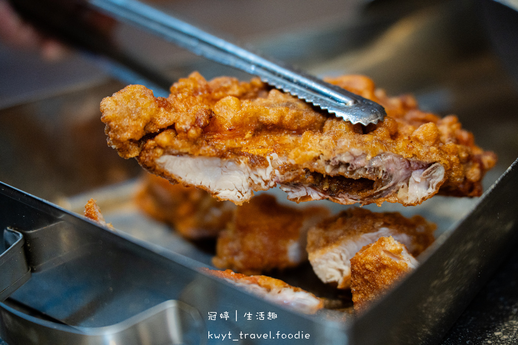 【賴桑透抽蚵仔麵線中和店】自家養殖蚵仔鮮爆!中和捷運站美食,