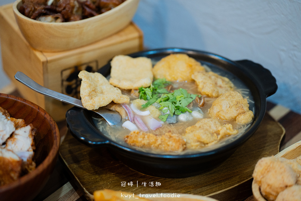 【賴桑透抽蚵仔麵線中和店】自家養殖蚵仔鮮爆!中和捷運站美食,