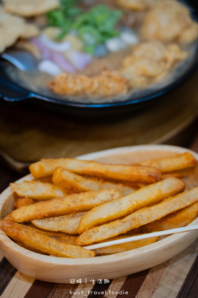 【賴桑透抽蚵仔麵線中和店】自家養殖蚵仔鮮爆!中和捷運站美食,