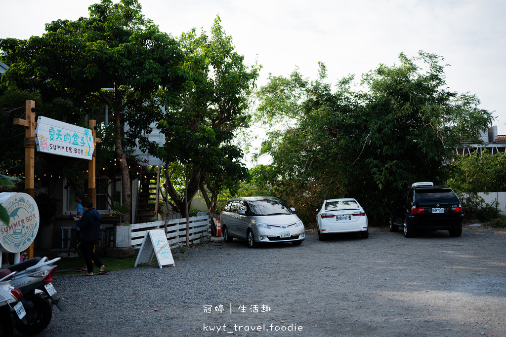 【夏天的盒子】人氣早午餐提早完售！恆春早午餐推薦，藍白貨櫃屋