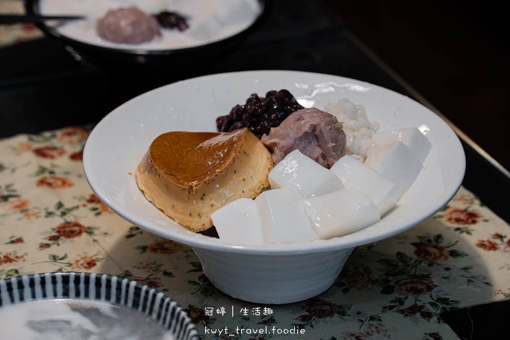 那個年代杏仁豆腐新崛江店_高雄十大冰品,高雄新崛江美食,古早