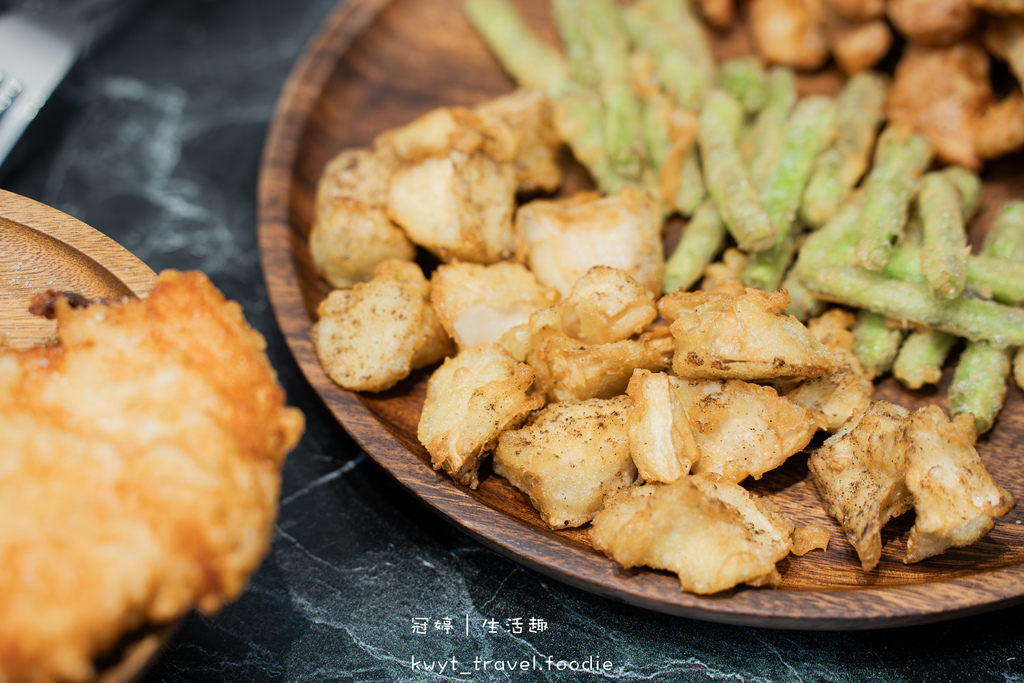 巷口炸雞永康大灣店_連續三週天天優惠！永康宵夜，燒騰騰出爐、