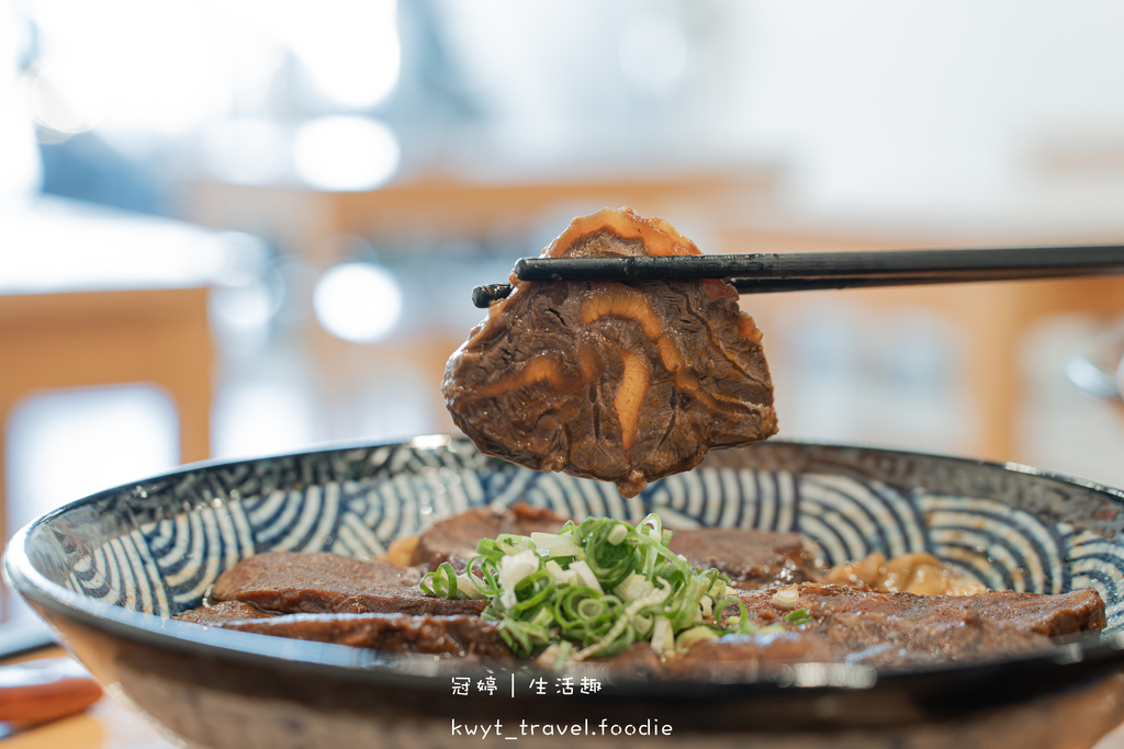 桃園牛肉麵_集英會牛肉麵館國際店,獨家秘方厚切滷牛肉,自助吧