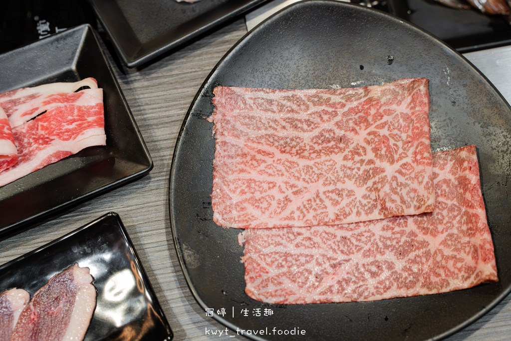 台南吃到飽燒肉火鍋_一燒十味昭和園安平店,120分鐘爽嗑龍蝦