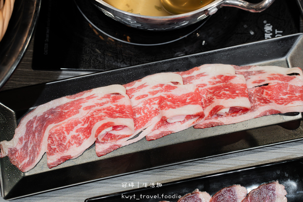 台南吃到飽燒肉火鍋_一燒十味昭和園安平店,120分鐘爽嗑龍蝦