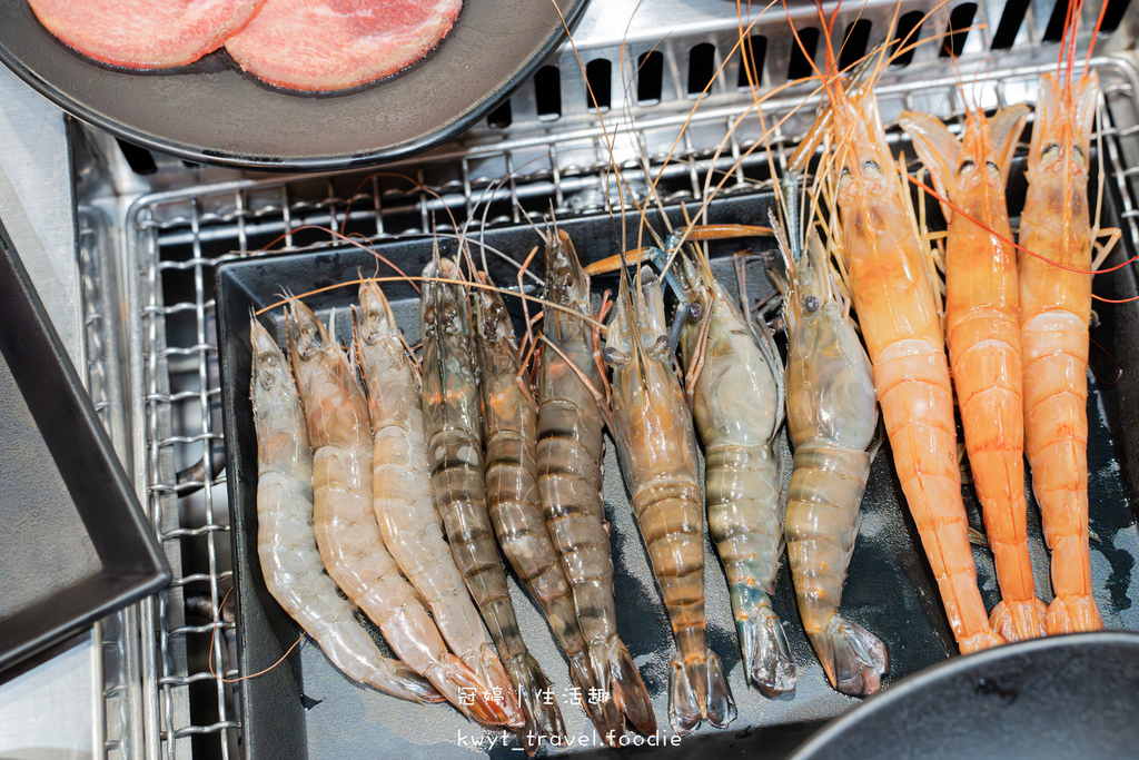 台南吃到飽燒肉火鍋_一燒十味昭和園安平店,120分鐘爽嗑龍蝦