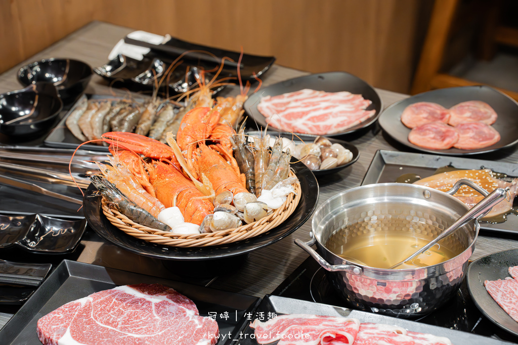 台南吃到飽燒肉火鍋_一燒十味昭和園安平店,120分鐘爽嗑龍蝦