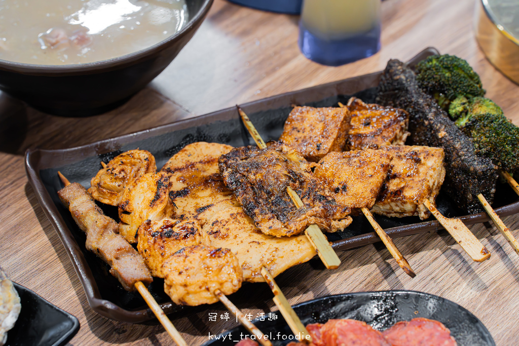 三重串燒居酒屋_柒息地三重自強店,神醬串燒19元起,巨霸生蠔