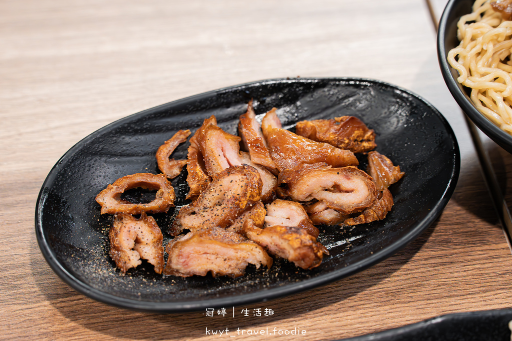 三重串燒居酒屋_柒息地三重自強店,神醬串燒19元起,巨霸生蠔