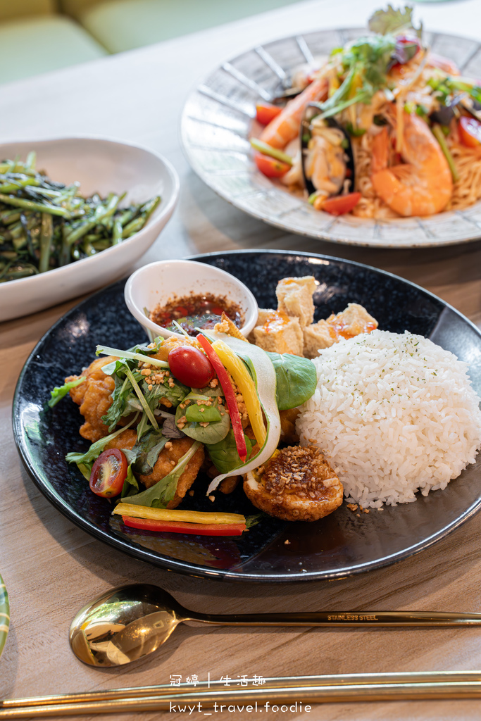 台中西區泰式料理餐廳_ ONE MORE泰,太泰了!純手工蝦
