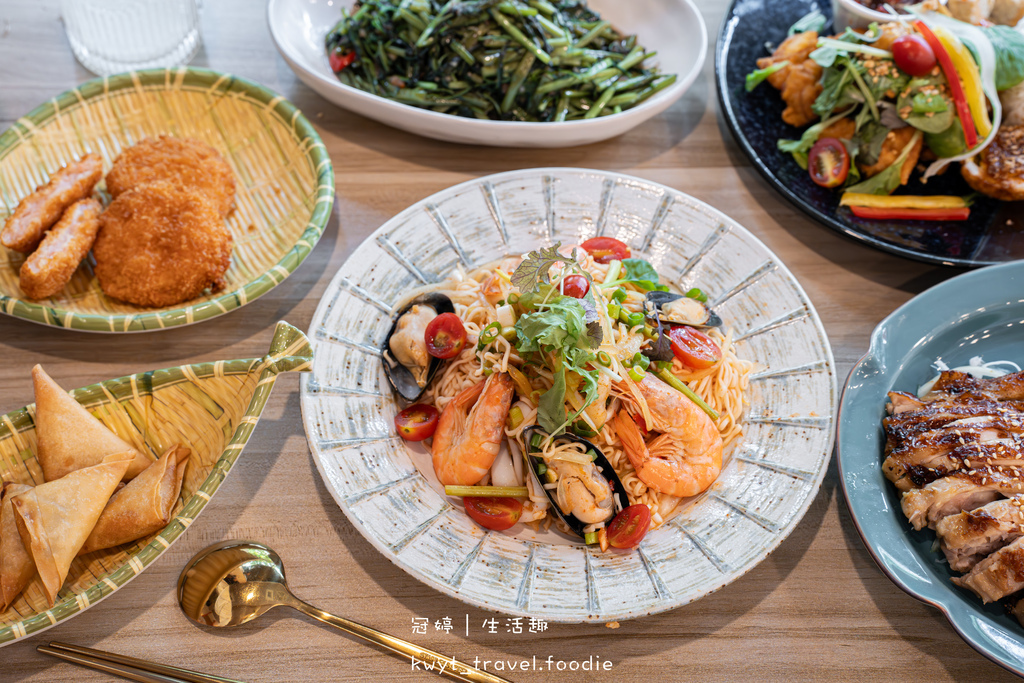 台中西區泰式料理餐廳_ ONE MORE泰,太泰了!純手工蝦