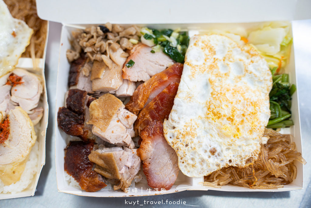台南東區便當推薦_慶記港式燒臘，滿到吃不完百元便當，俗又大碗