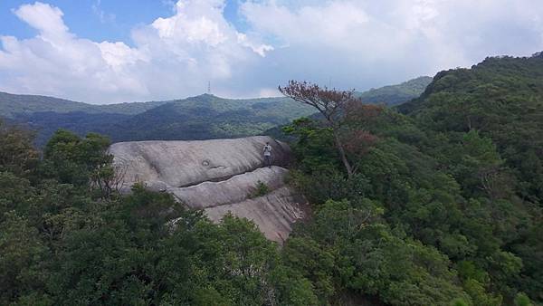 DJI_20250903103418_0001_D - Trim_2025-09-15_21-05-08_截图.jpg
