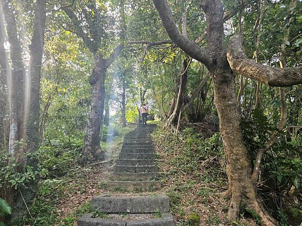 2025-09-28五堵獅頭山