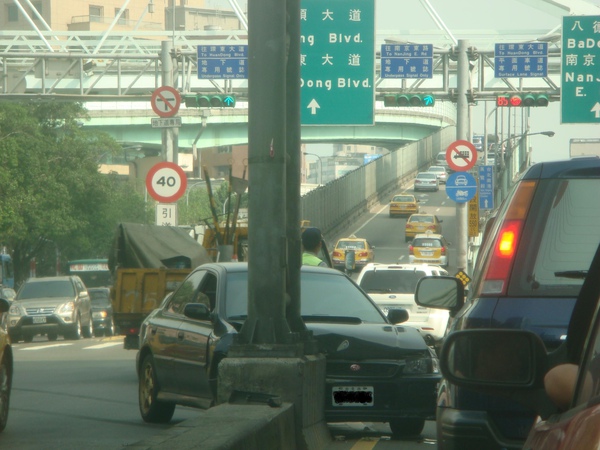 car01.JPG car01.JPG