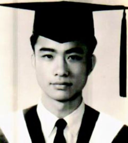朱經武一九六二年從成功大學畢業。f_199082_2 朱經武一九六二年從成功大學畢業。f_199082_2