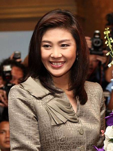 448px-Yingluck_Shinawatra_at_US_Embassy,_Bangkok,_July_2011 448px-Yingluck_Shinawatra_at_US_Embassy,_Bangkok,_July_2011