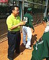 余董事長在陽明球場為王貞治盃球員加油.jpg