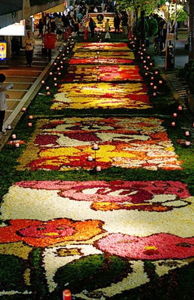 400px-Infiorata_Kobe2010_02s