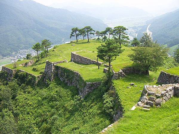 800px-Takeda_Castle