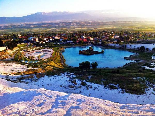 577716_315601988514290_976157118_n