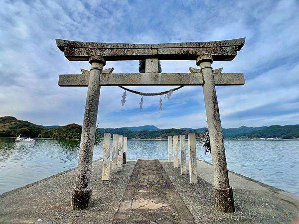 8鳴無神社