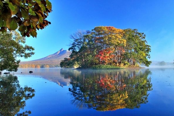 北海道賞楓 層雲峽 大沼國立公園 阿西里貝茲瀑布 新 北海道賞楓 層雲峽 大沼國立公園 阿西里貝茲瀑布 新