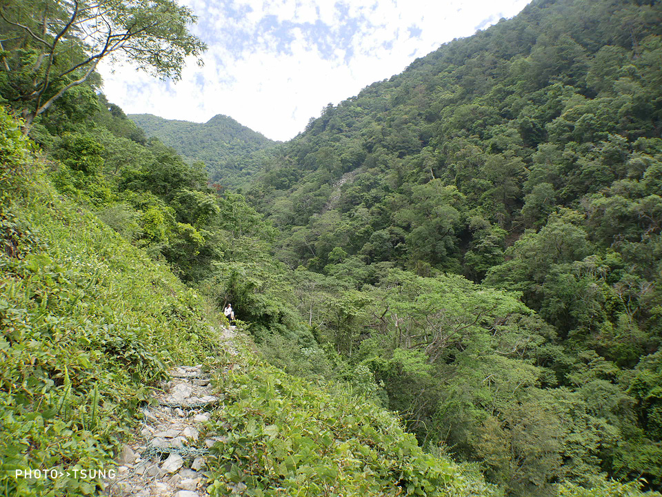 屋我尾山