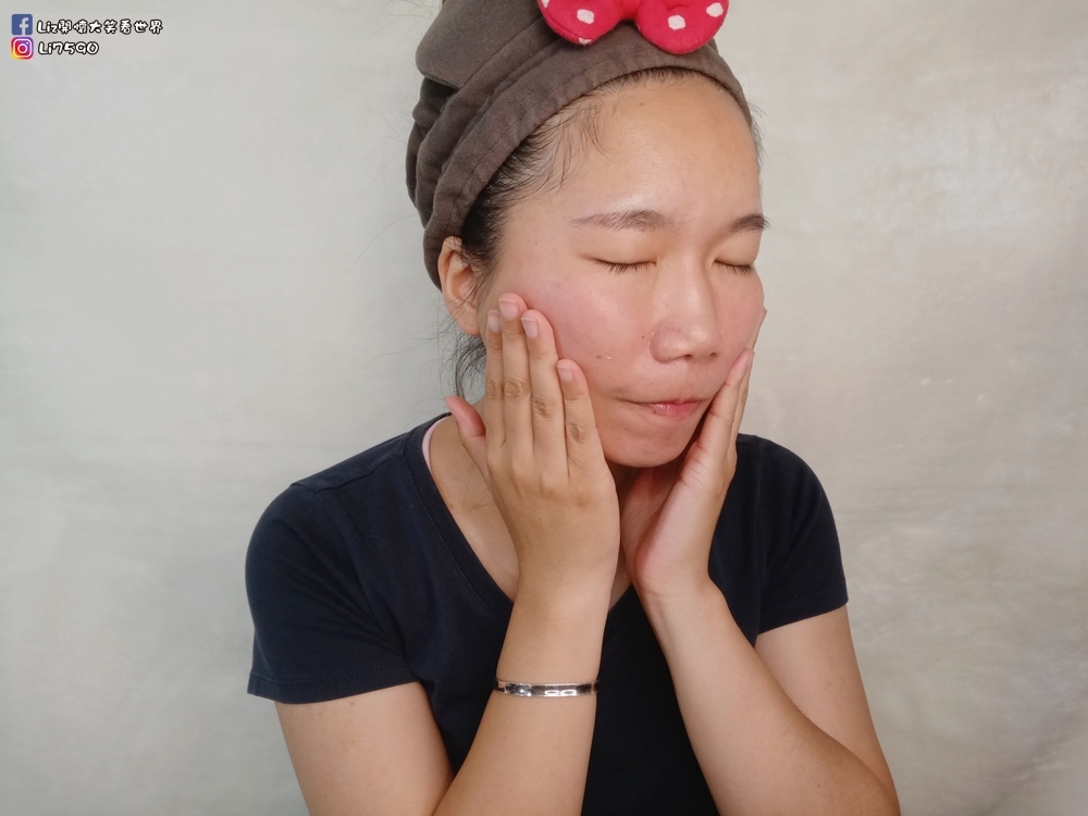 相信葉子-海藻面膜IMG20191108110314Liz開懷大笑看世界.jpg 相信葉子-海藻面膜IMG20191108110314Liz開懷大笑看世界.jpg
