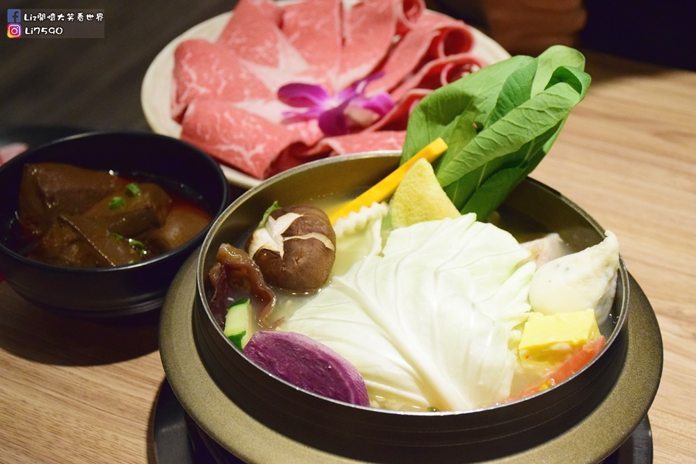 瀧厚鍋物_台中勤美店 DSC_0166Liz開懷大笑看世界.JPG 瀧厚鍋物_台中勤美店 DSC_0166Liz開懷大笑看世界.JPG