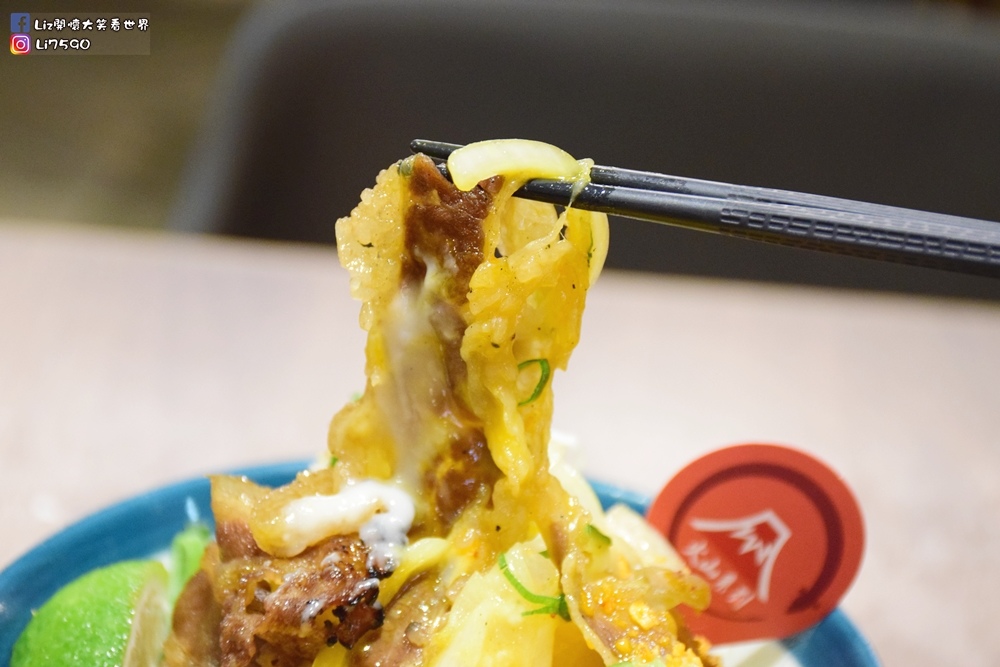 【台中文心秀泰美食】一膳DSC_0490Liz開懷大笑看世界.JPG 【台中文心秀泰美食】一膳DSC_0490Liz開懷大笑看世界.JPG