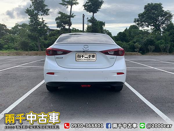 2018 Mazda3_200602_0014.jpg