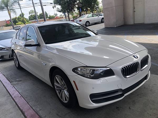 2014 BMW 528_201006_2.jpg