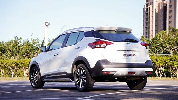 感謝成交~ 2020 Nissan Kicks 1.5 六安