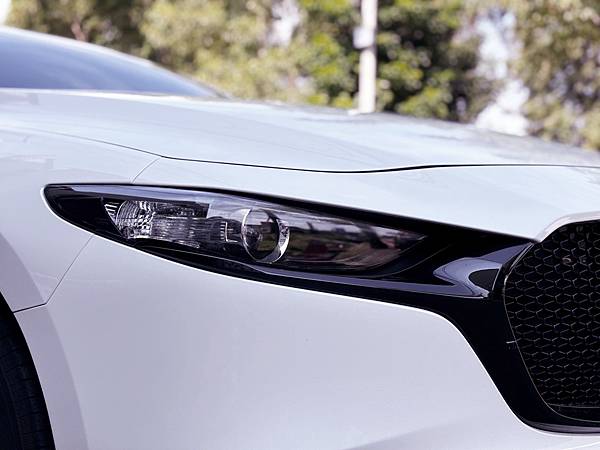 感謝成交～2020年 Ｍazda 3 2.0 5門 跟車系統