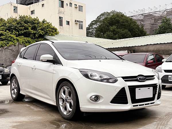 感謝成交~ 2014年 Ford Focus 2.0S版  