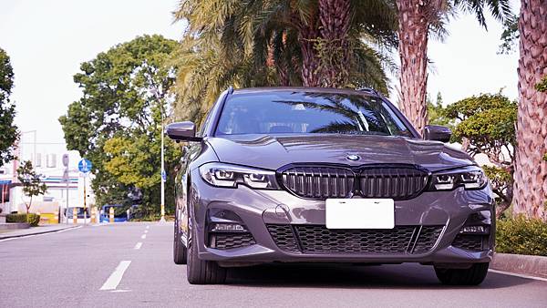 2019 BMW 330i TOURING 2.0 G21新