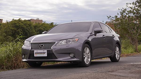 感謝售出~ 2015年 Lexus ES250 2.5 豪華