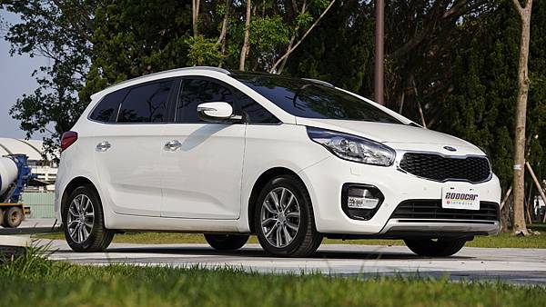 感謝收訂~ 2020年 KIA CARENS 1.7 盲點偵