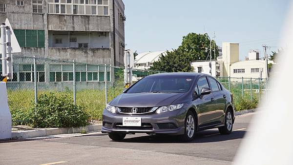 2015年 Honda Civic 1.8 VTi-S 雙安